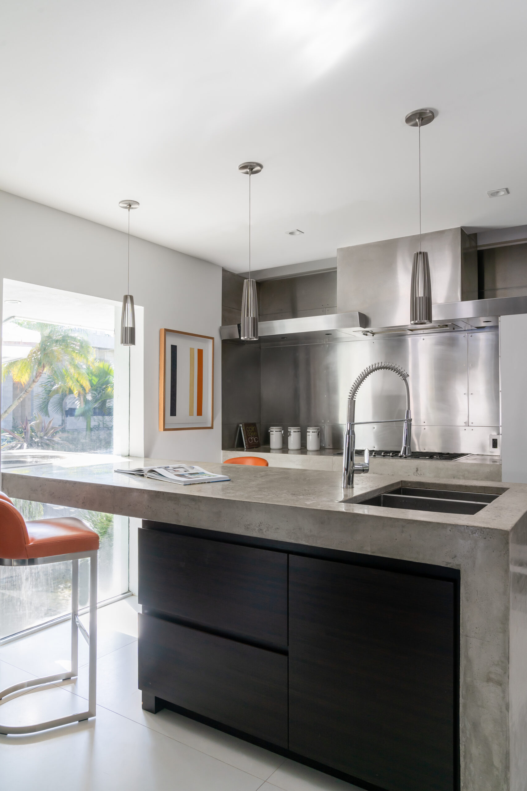 Mid-Century Modern Helms-Alonso Kitchen Mid-Century Modern Kitchen