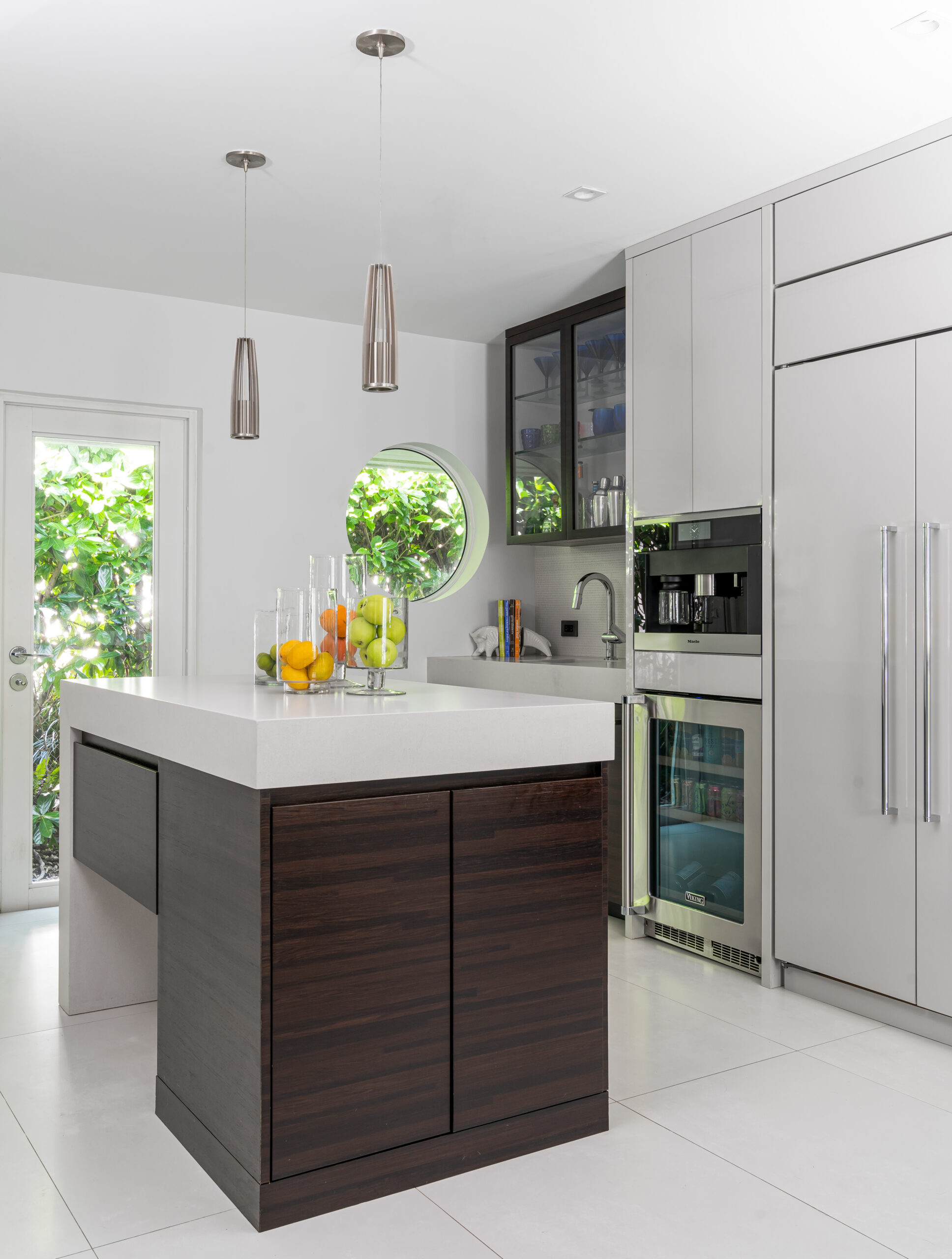 Mid-Century Modern Helms-Alonso Kitchen Mid-Century Modern Kitchen