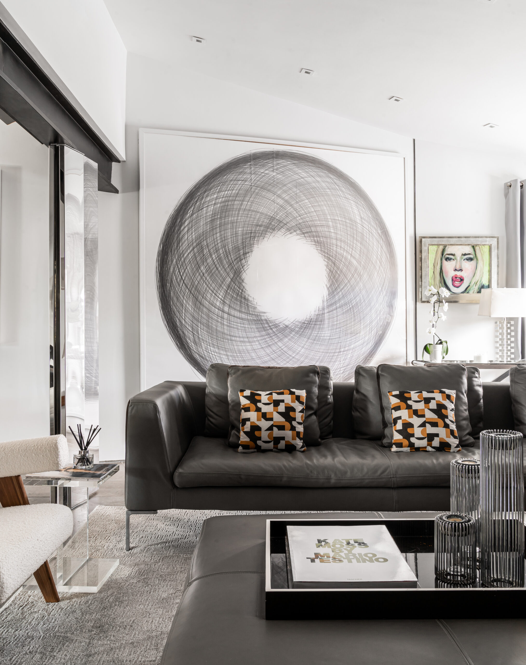 Mid-Century Modern Helms-Alonso Family Room Mid-Century Modern Family Room
